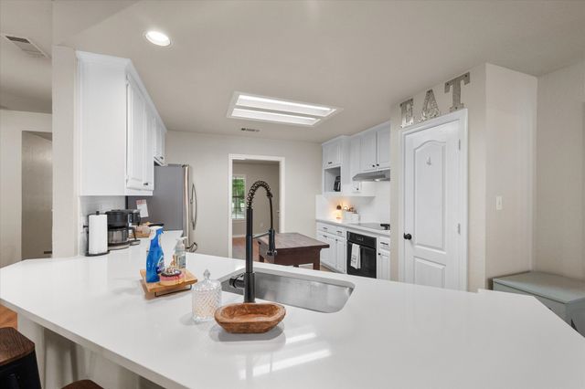 114 County Road 3187, Corsicana, TX 75109