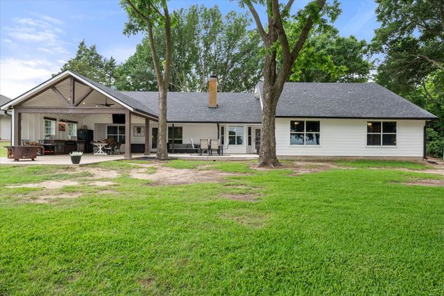114 County Road 3187, Corsicana, TX 75109