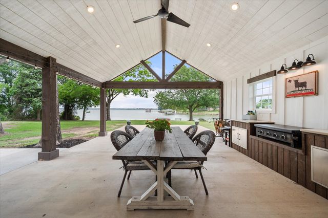114 County Road 3187, Corsicana, TX 75109