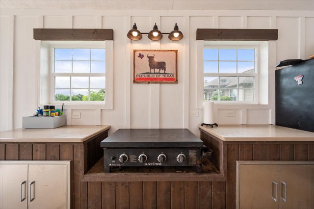 114 County Road 3187, Corsicana, TX 75109