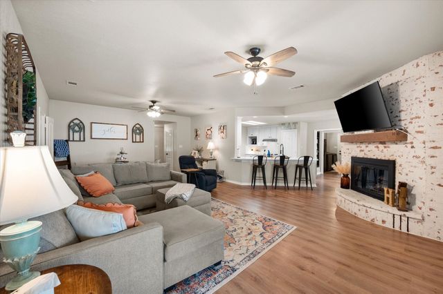 114 County Road 3187, Corsicana, TX 75109