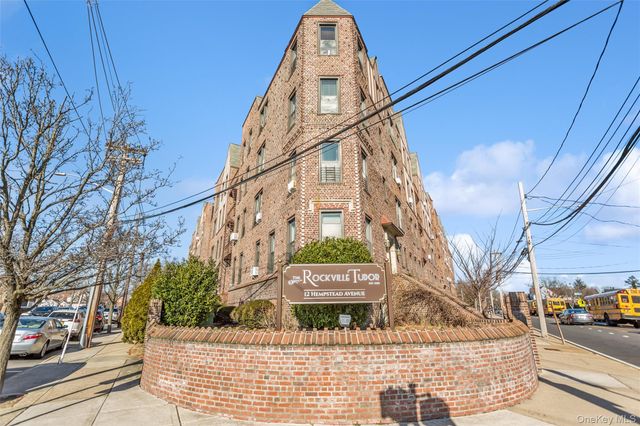 12 Hempstead Avenue 3N, Rockville Centre, NY 11570