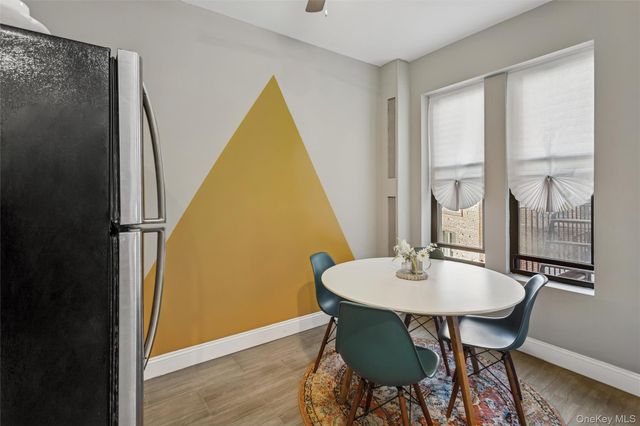 12 Hempstead Avenue 3N, Rockville Centre, NY 11570