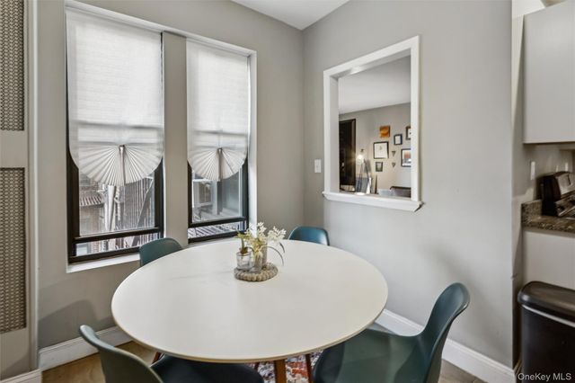 12 Hempstead Avenue 3N, Rockville Centre, NY 11570