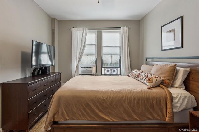 12 Hempstead Avenue 3N, Rockville Centre, NY 11570