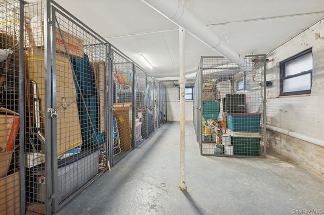 12 Hempstead Avenue 3N, Rockville Centre, NY 11570