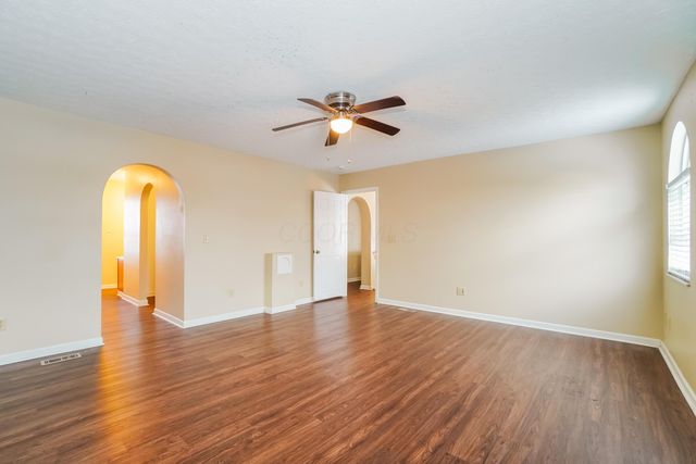 1563 Dream Court, Reynoldsburg, OH 43068