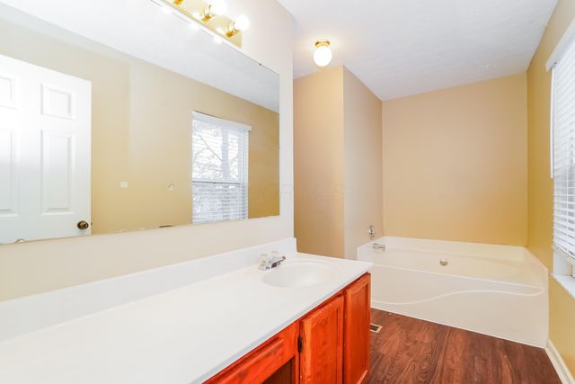 1563 Dream Court, Reynoldsburg, OH 43068