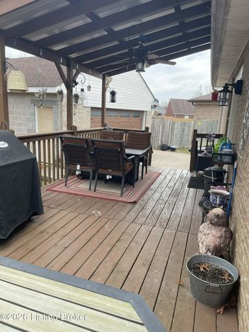 7901 Jennifer Ridge Pl, Louisville, KY 40258