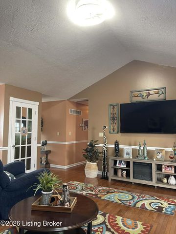 7901 Jennifer Ridge Pl, Louisville, KY 40258