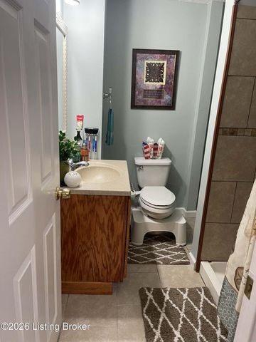 7901 Jennifer Ridge Pl, Louisville, KY 40258