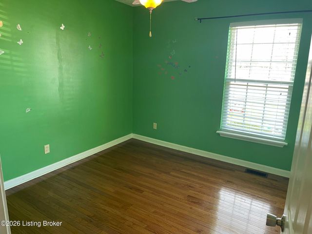 7901 Jennifer Ridge Pl, Louisville, KY 40258