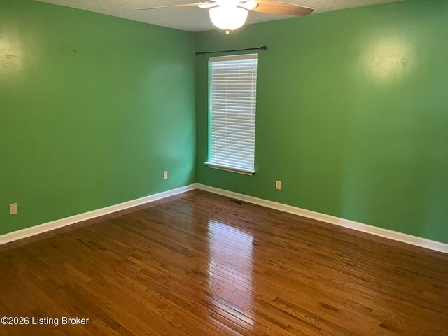 7901 Jennifer Ridge Pl, Louisville, KY 40258