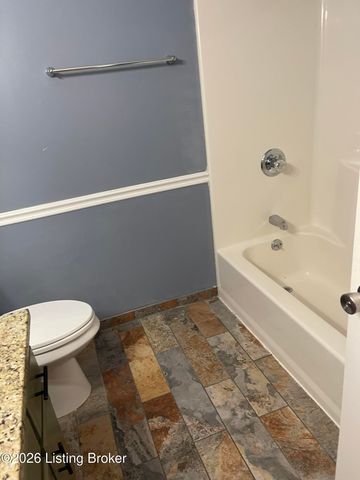 7901 Jennifer Ridge Pl, Louisville, KY 40258