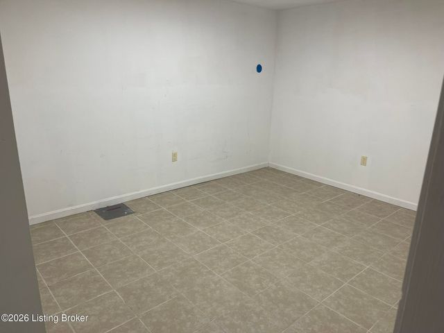 7901 Jennifer Ridge Pl, Louisville, KY 40258