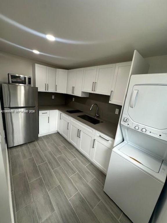 1030 SW 96th Ave Efficiency, Miami, FL 33174