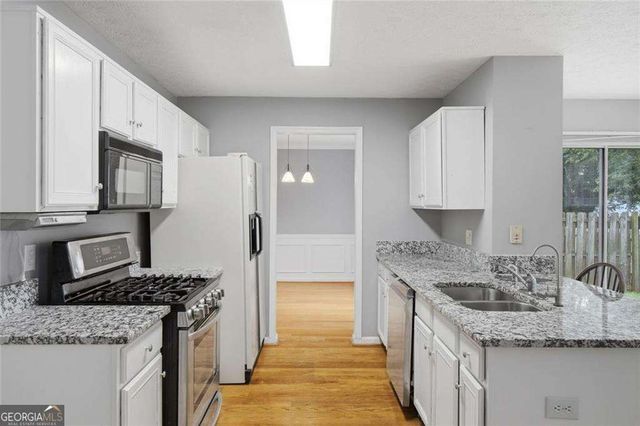 3015 Dominion Walk Lane, Snellville, GA 30078