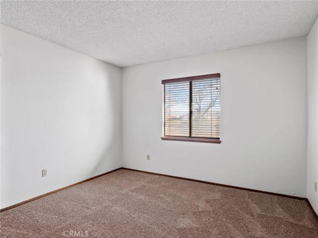 21940 Biloxi, Apple Valley, CA 92307