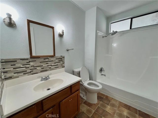 2121 E Avenue I 49, Lancaster, CA 93535