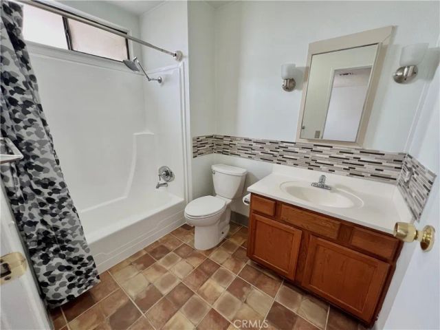 2121 E Avenue I 49, Lancaster, CA 93535