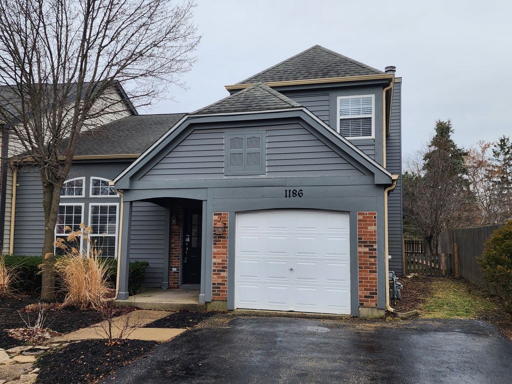 Image 1 of property listing at 1186 BLACKBURN Drive 1186, Grayslake, IL 60030
