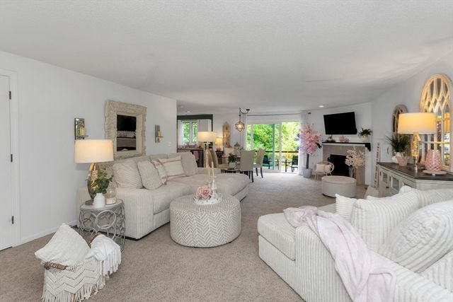55 Pleasant 9, Granby, MA 01033