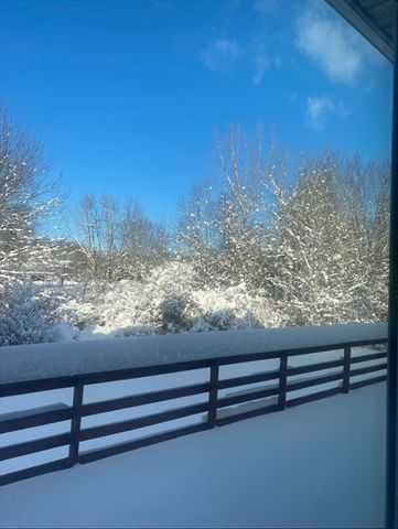 55 Pleasant 9, Granby, MA 01033