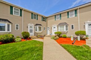55 Pleasant 9, Granby, MA 01033