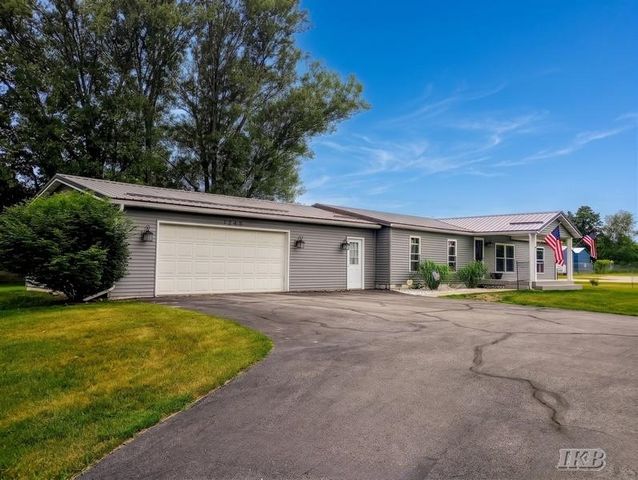 1245 Chappel Valley Road, Gladwin, MI 48624