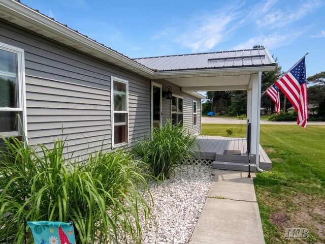 1245 Chappel Valley Road, Gladwin, MI 48624