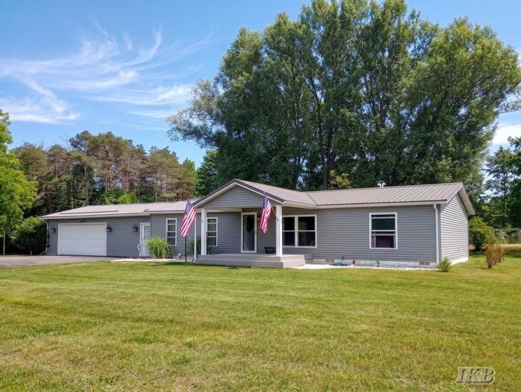 1245 Chappel Valley Road, Gladwin, MI 48624