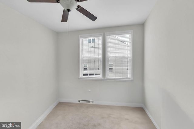 19441 PROMENADE DR, Leesburg, VA 20176