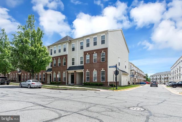 19441 PROMENADE DR, Leesburg, VA 20176