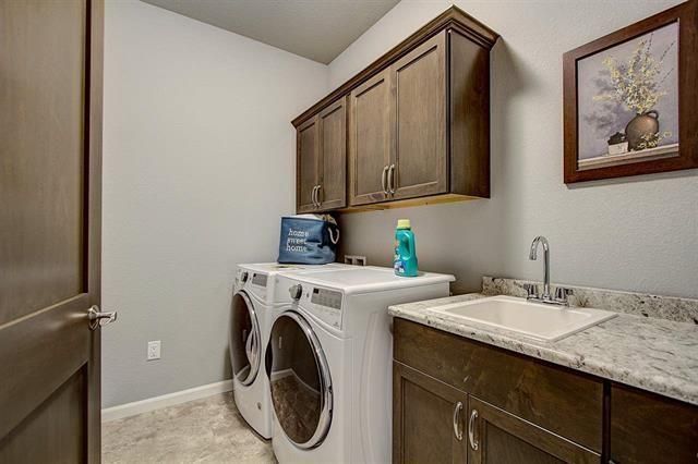 9622 Lost Pine Trail, Verona, WI 53593
