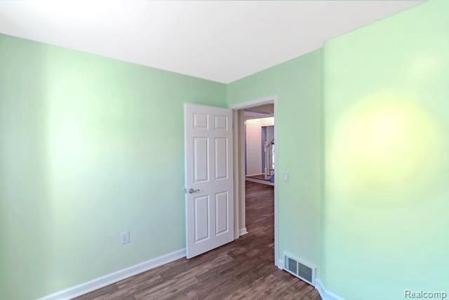 22105 RIDGEWAY Street, St. Clair Shores, MI 48080