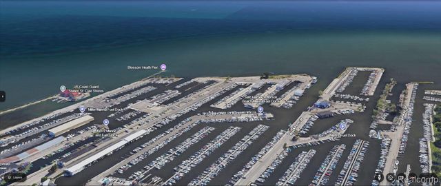 22105 RIDGEWAY Street, St. Clair Shores, MI 48080