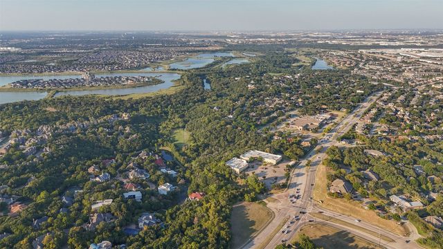 2031 Green Oaks Boulevard, Arlington, TX 76006