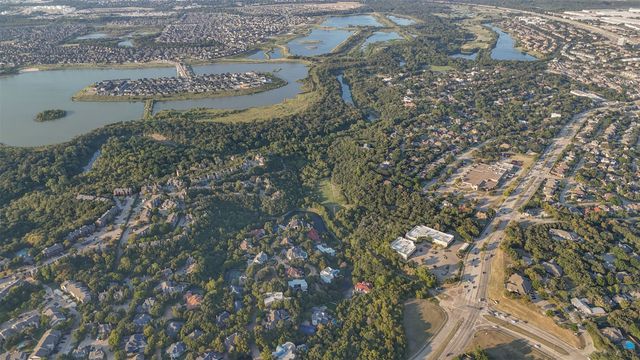 2031 Green Oaks Boulevard, Arlington, TX 76006