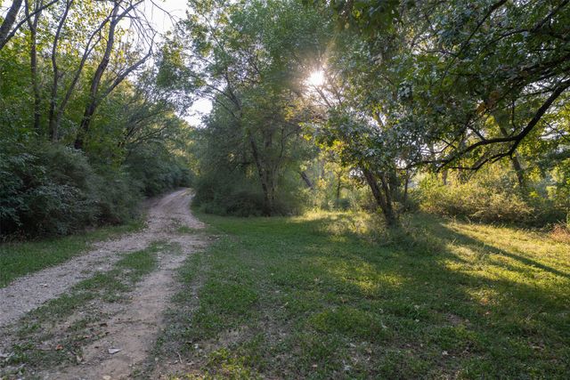 2031 Green Oaks Boulevard, Arlington, TX 76006