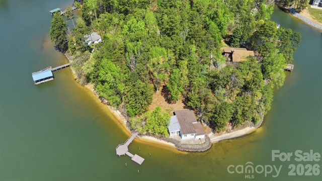 15609 Chatfield Drive, Charlotte, NC 28278