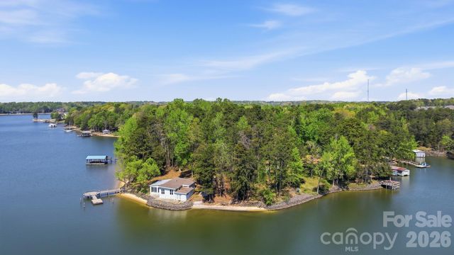 15609 Chatfield Drive, Charlotte, NC 28278