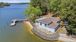 15609 Chatfield Drive, Charlotte, NC 28278