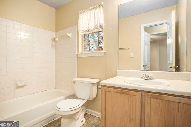 4103 Kingship Drive, Ellenwood, GA 30294