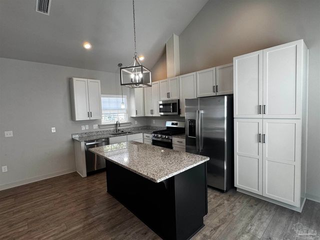 102 S G St, Pensacola, FL 32502