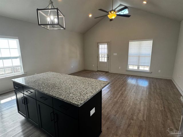 102 S G St, Pensacola, FL 32502