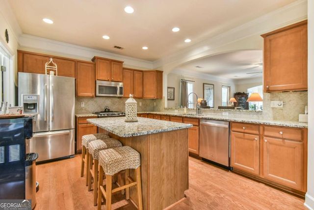 6649 Burnt Hickory Drive, Hoschton, GA 30548