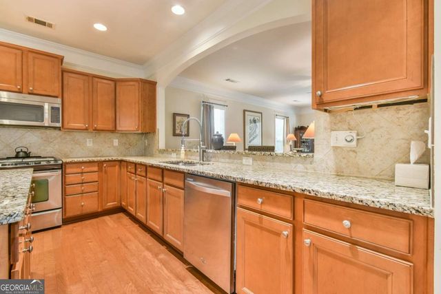 6649 Burnt Hickory Drive, Hoschton, GA 30548