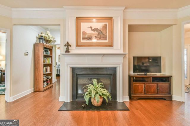6649 Burnt Hickory Drive, Hoschton, GA 30548