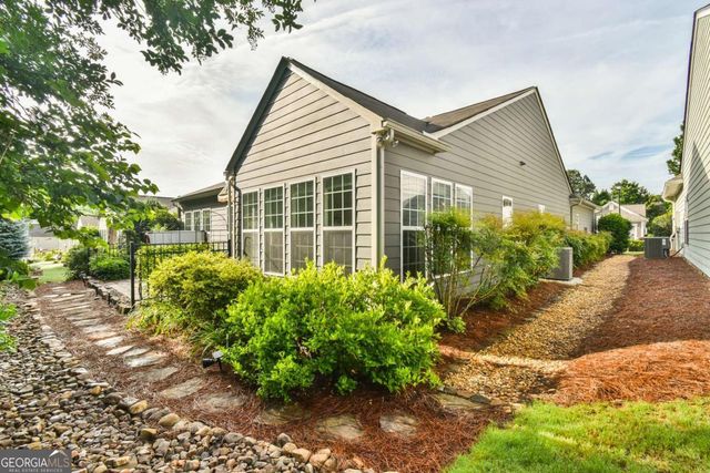 6649 Burnt Hickory Drive, Hoschton, GA 30548
