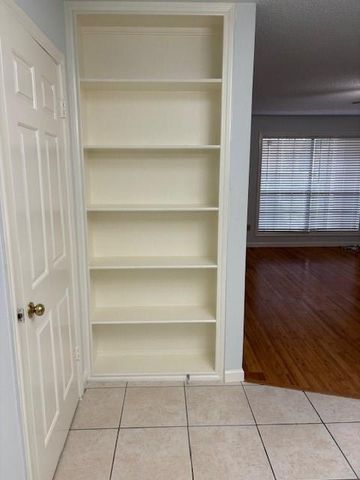 1311 Antoine Drive 110, Houston, TX 77055